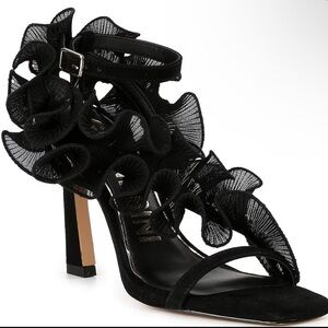 Gianni Bini Ruffle heels